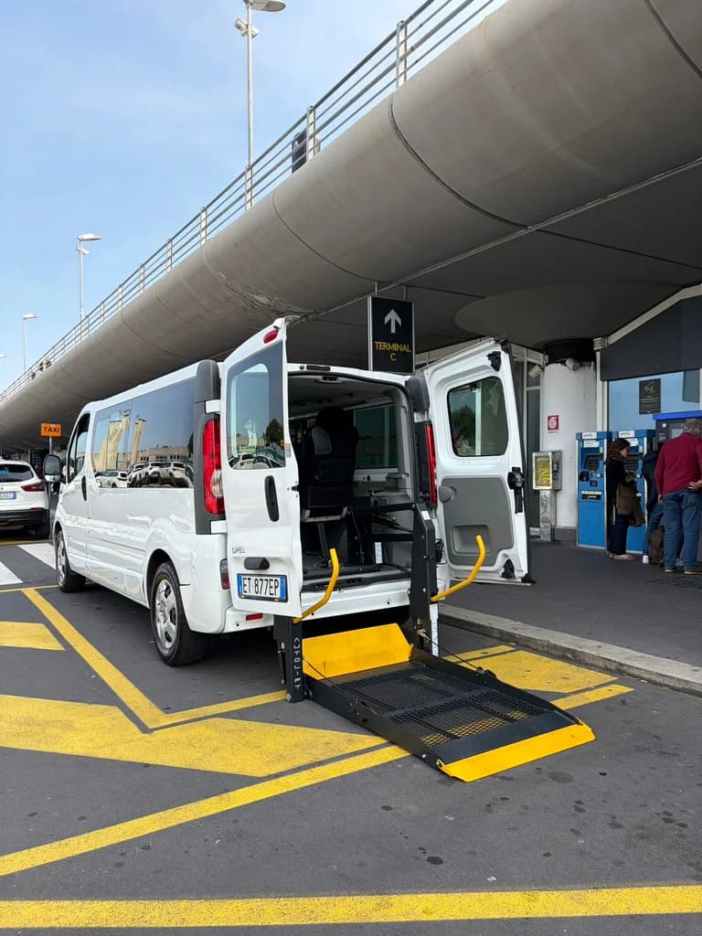 Foto di UNIVERSAL SOCCORSO - TRASPORTO DISABILI